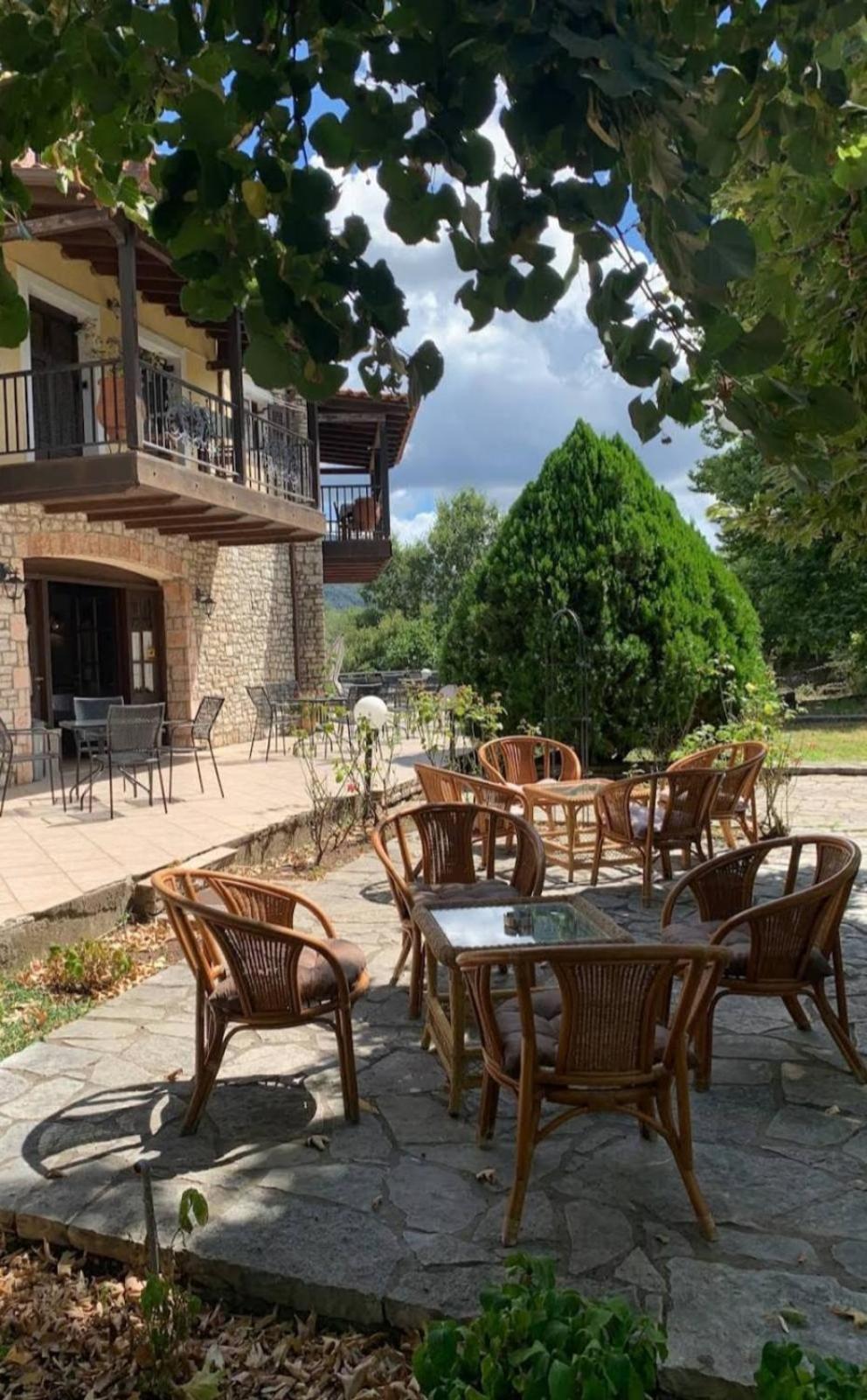 Allotino Hotel - Cafe & Snacks Лагадія Екстер'єр фото